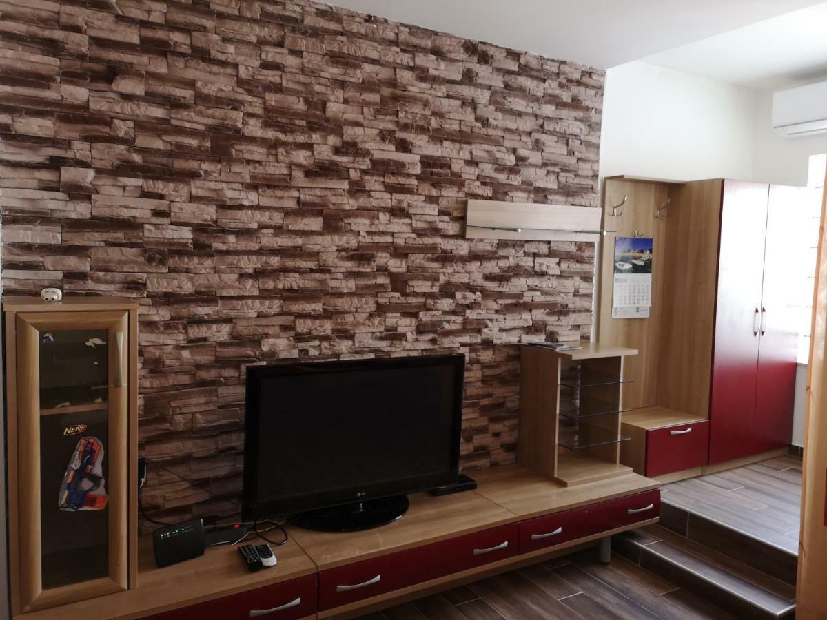 Appartamento Dada Starigrad Paklenica